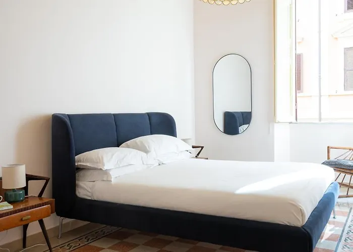 Appartement Trasteverehome - Historic Noble Palace In Trastevere With Balcony Rome