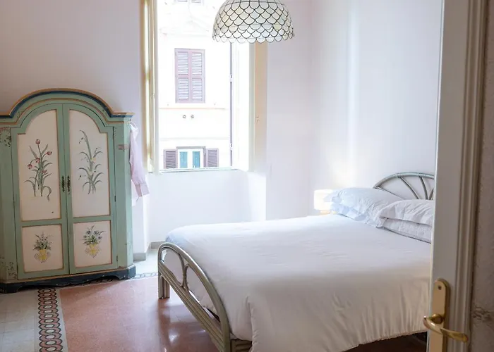 Trasteverehome - Historic Noble Palace In Trastevere With Balcony Appartement Rome